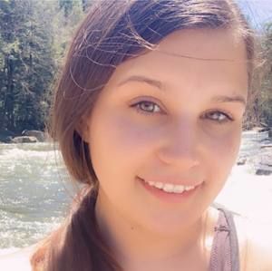 Meet your Posher, Felicia